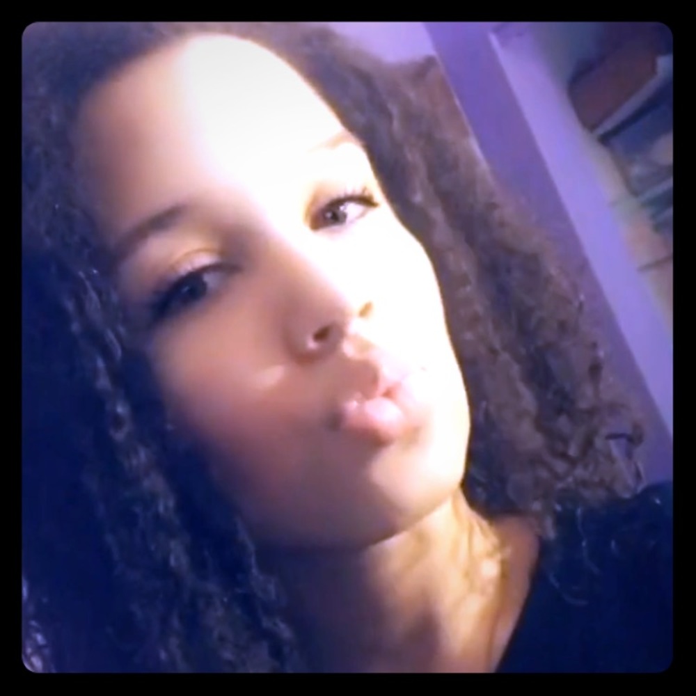 Meet your Posher, Lynn